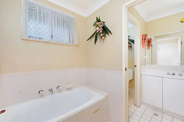 Fourth view of Homely house listing, 2/74 Fenton Crescent, Minto NSW 2566