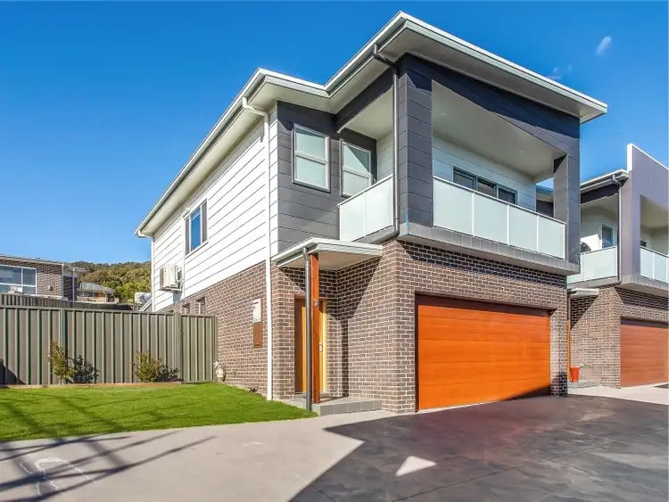 Second view of Homely house listing, 3 / 7 Cascade Circuit, Albion Park NSW 2527