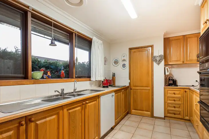Fifth view of Homely house listing, 17 Roslyn Court, Dandenong North VIC 3175
