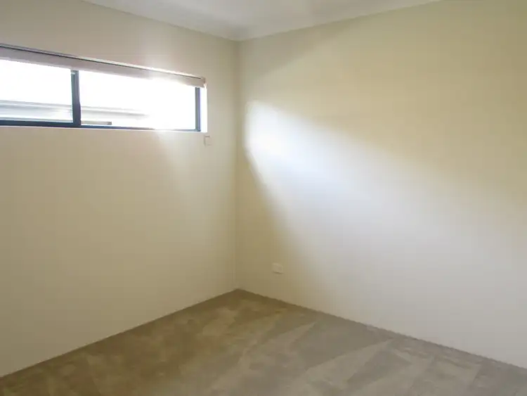 Sixth view of Homely villa listing, 5/293 Landsdale Road, Landsdale WA 6065