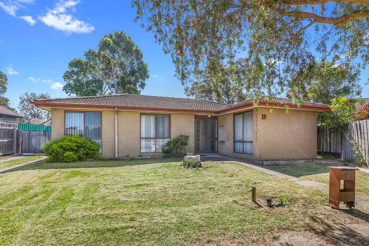 19 Freedom Court, Whittington VIC 3219