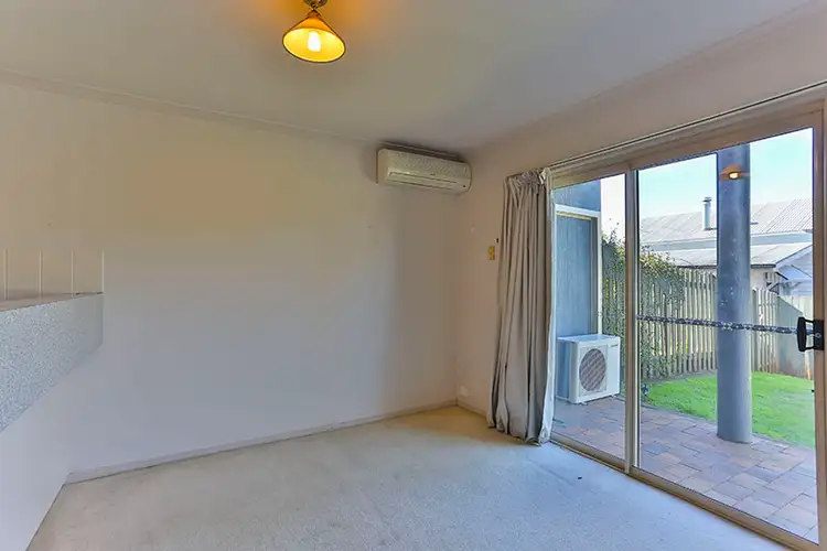 Fifth view of Homely unit listing, 2/247 Herries Street, Newtown QLD 4350