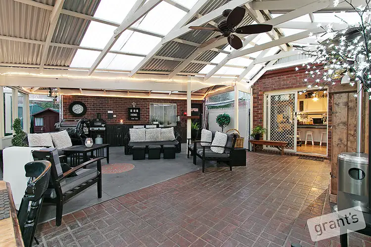Second view of Homely house listing, 4 Furness Court, Berwick VIC 3806