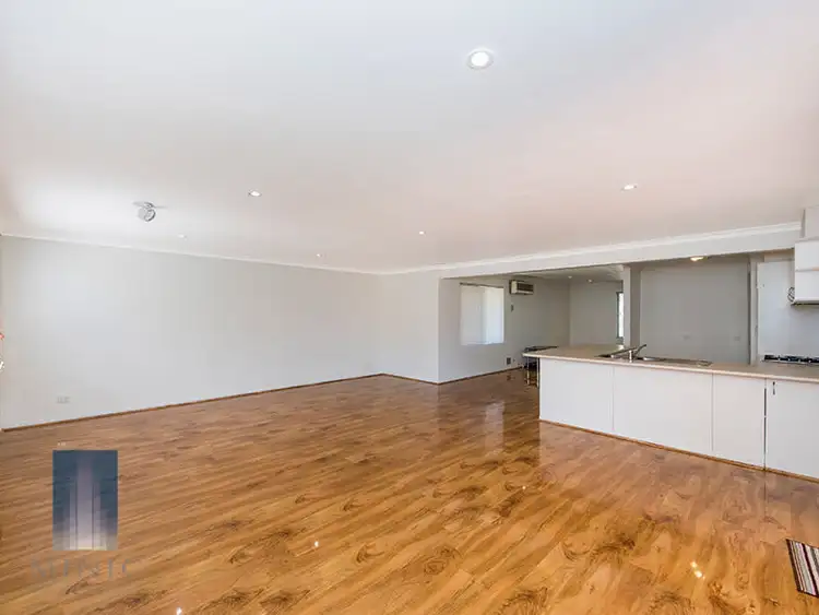 3 BOLIVER PLACE