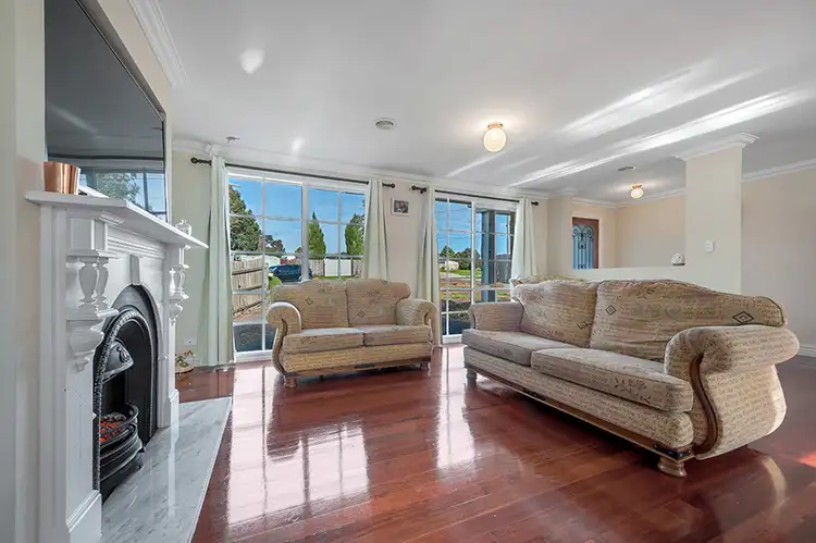 Third view of Homely house listing, 5 Donat Court, Craigieburn VIC 3064