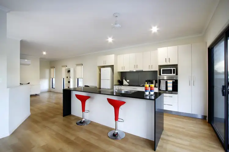 22 Parker Road, Cannonvale QLD 4802