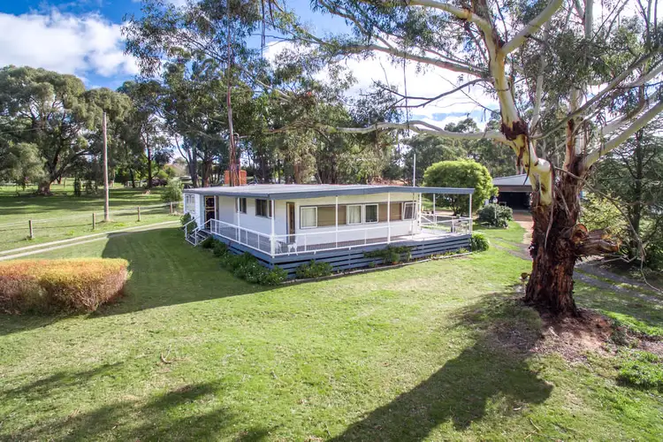 138 Walsh Road, Bullengarook VIC 3437