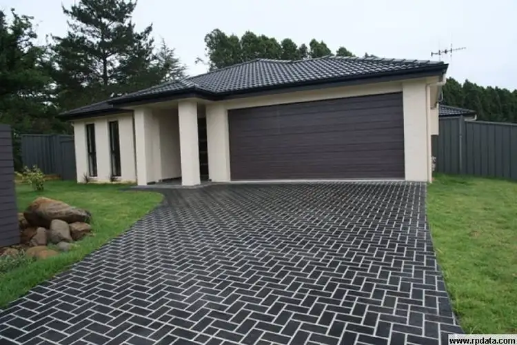 9 Ben St, Goulburn NSW 2580