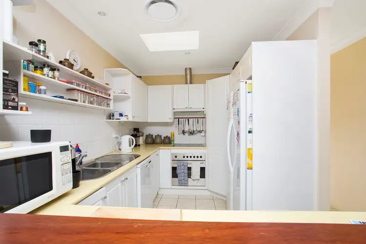 Third view of Homely semi-detached listing, 1/ 20 Links Avenue, Cessnock NSW 2325