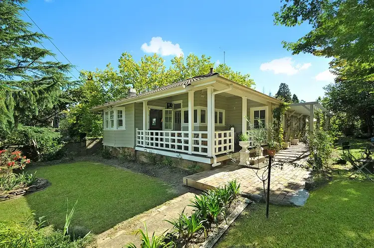 27 Victoria Street, Leura NSW 2780