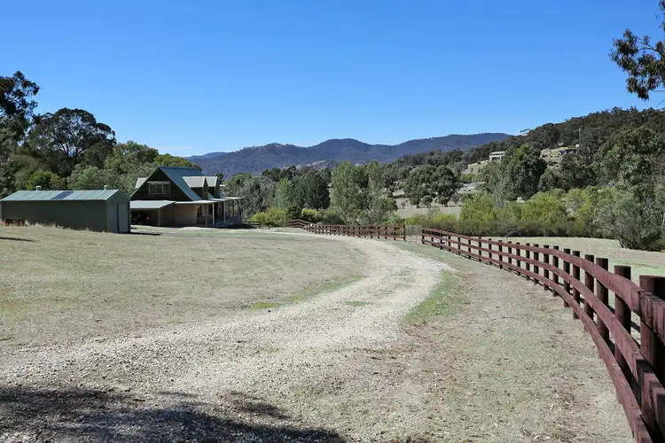 63 Alford Avenue, Eildon VIC 3713