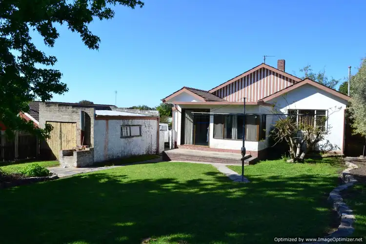 Third view of Homely house listing, 6 Moroney Street, Bairnsdale VIC 3875