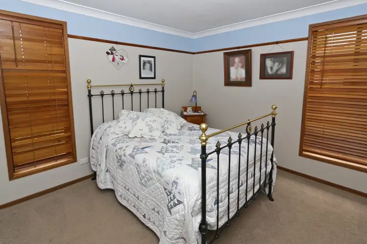 Seventh view of Homely house listing, 5 Jeeba Place, Glenfield Park NSW 2650