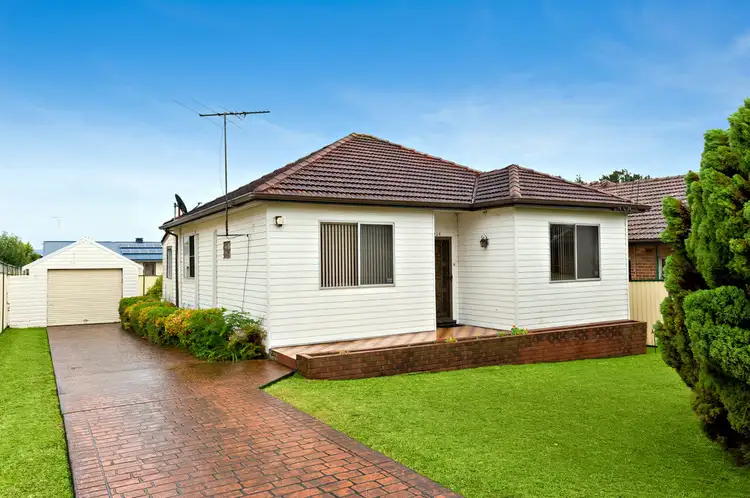 128 Lambeth Street, Panania NSW 2213