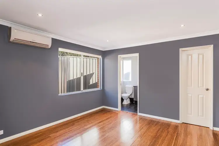 Fourth view of Homely house listing, 4a SUMPTON STREET, Hilton WA 6163