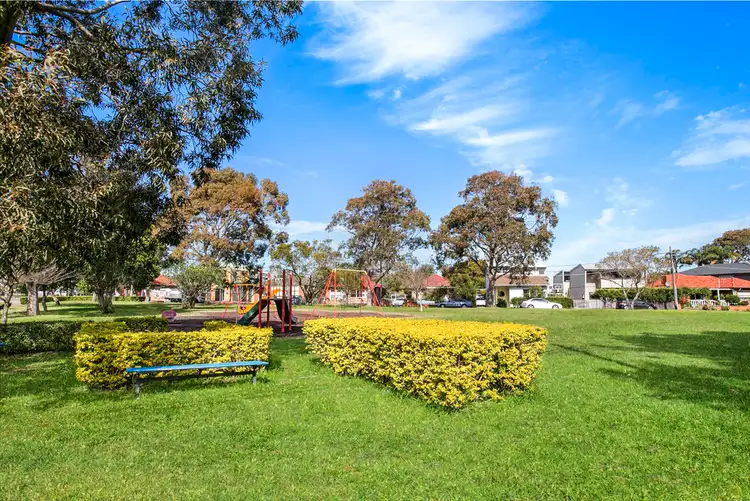 Sixth view of Homely house listing, 17 Monash Gardens, Pagewood NSW 2035