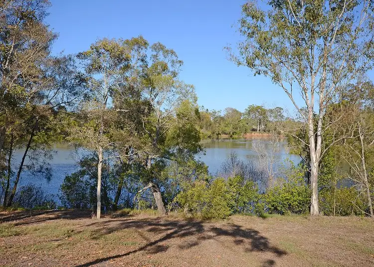 38 Charles Ave, Burrum Heads QLD 4659