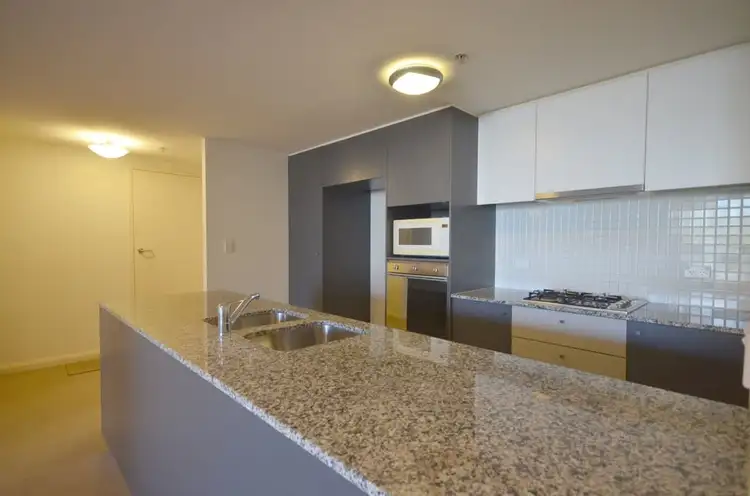 21 Cadigal Ave