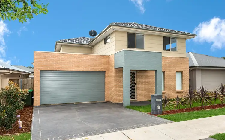 11 Burton Avenue, Bardia NSW 2565