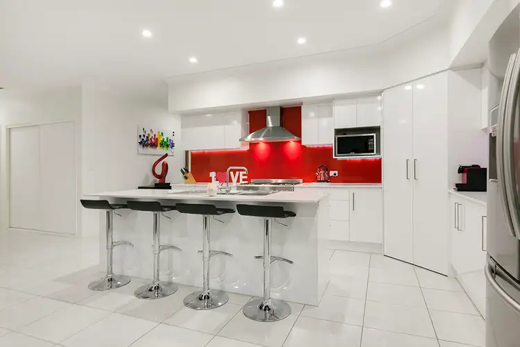 Fifth view of Homely house listing, 8 Eveleigh Street, Wooloowin QLD 4030