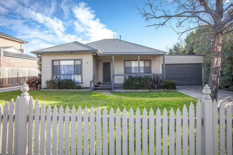Unit 1, 12 Rodney Street, Gisborne VIC 3437
