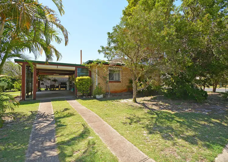 1 Cassia Street, Burrum Heads QLD 4659