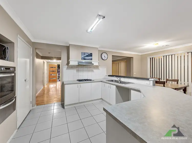 Fourth view of Homely house listing, 19 Menzies Close, Narre Warren South VIC 3805