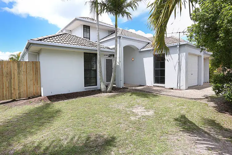 32 Anchor Court, Banksia Beach QLD 4507