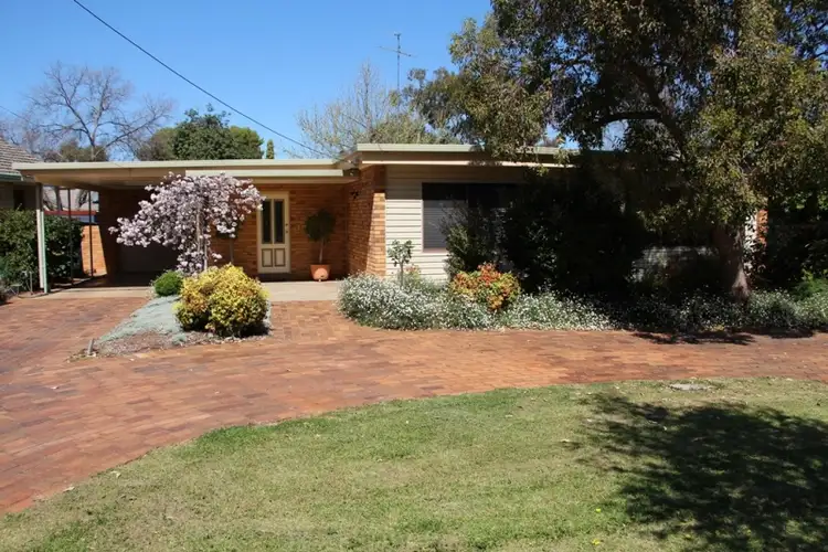 4 Wood Road, Griffith NSW 2680