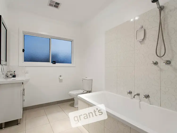 Sixth view of Homely house listing, 10 Sybella Avenue, Koo Wee Rup VIC 3981