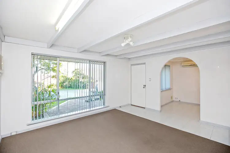 Sixth view of Homely semi-detached listing, 28A HOGARTH WAY, Bateman WA 6150