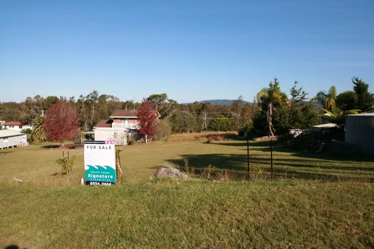 10 Burranjurra Avenue, Coomba Park NSW 2428