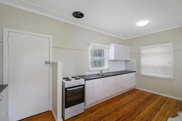 Third view of Homely house listing, 21 Kinarra Avenue, Wyoming NSW 2250