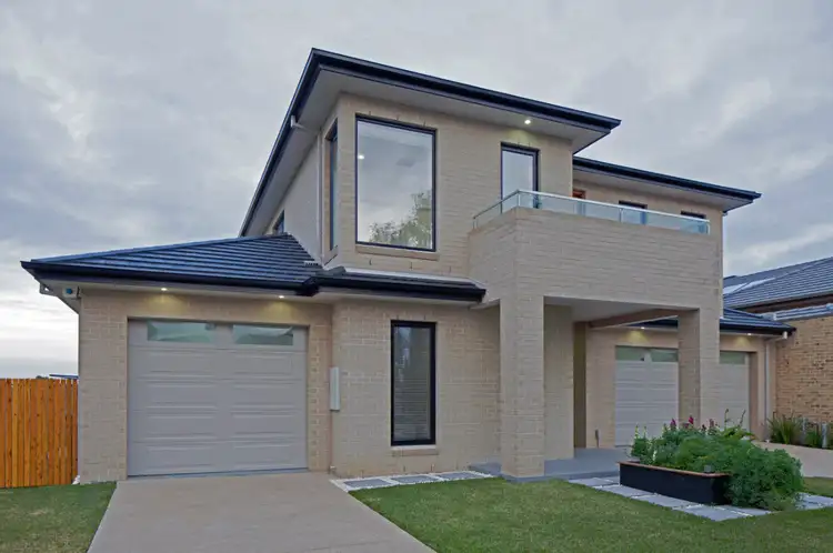 Seventh view of Homely house listing, 10 Brighton Bay View, Sanctuary Lakes VIC 3030