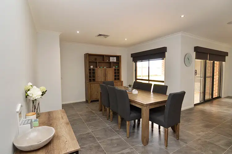 Sixth view of Homely house listing, 25 Ontario Park Drive, Mildura VIC 3500