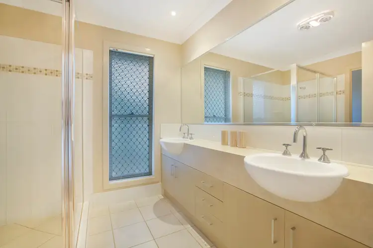 Fifth view of Homely house listing, 4 Karragarra Place, Thornlands QLD 4164