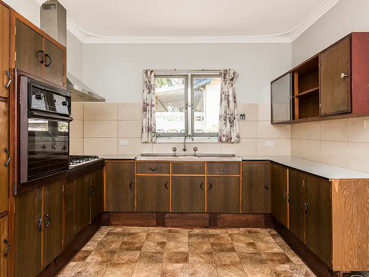 Sixth view of Homely house listing, 6 Kathleen Close, Maida Vale WA 6057