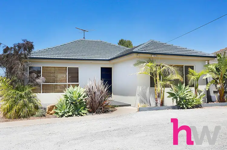 1/17 Laura Avenue, Belmont VIC 3216