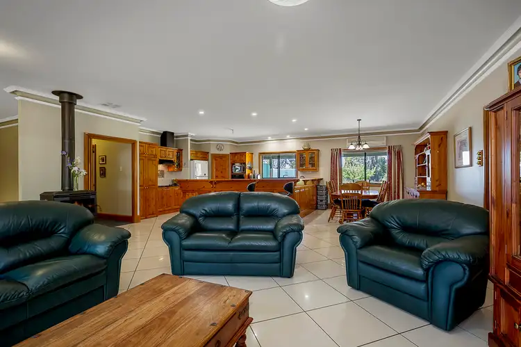 182 Retreat Valley Road, Gumeracha SA 5233