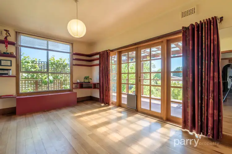 42 Douglas Street, Beaconsfield TAS 7270