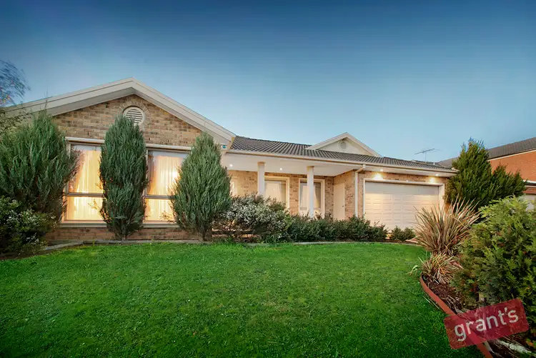112 Robinswood Parade, Narre Warren South VIC 3805