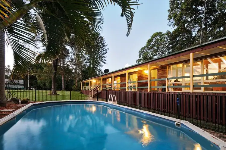 112 Thompson Road, Beerwah QLD 4519