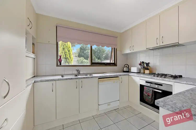 Fourth view of Homely house listing, 6 Heard Close, Berwick VIC 3806