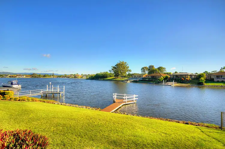 18 Port Drive, Mermaid Waters QLD 4218