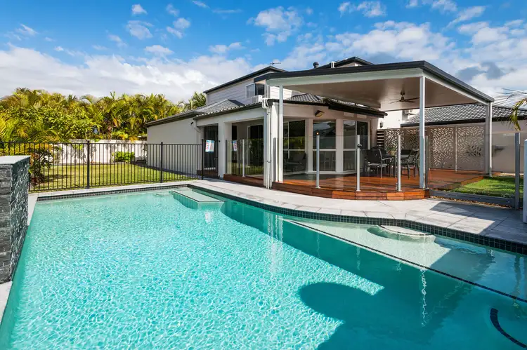 10 Arbuthnot Parade, Benowa Waters QLD 4217