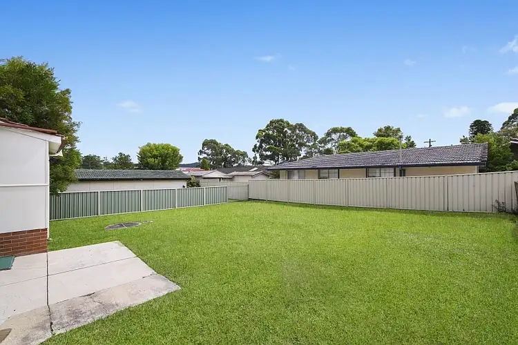 Sixth view of Homely house listing, 21 Kinarra Avenue, Wyoming NSW 2250