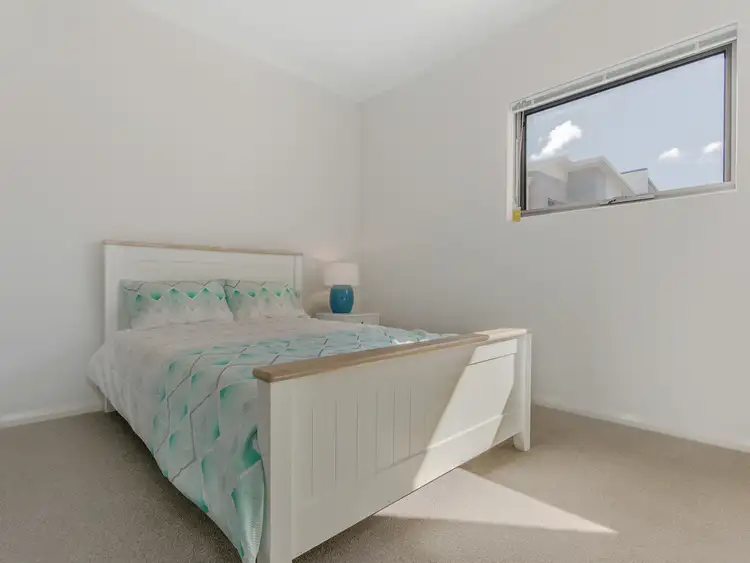 Sixth view of Homely apartment listing, 23/2 Louvre Way, Baldivis WA 6171