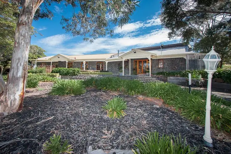 33 Cadana Road, Gisborne South VIC 3437