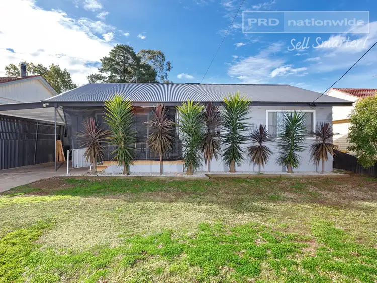81 Tichborne Crescent, Kooringal NSW 2650