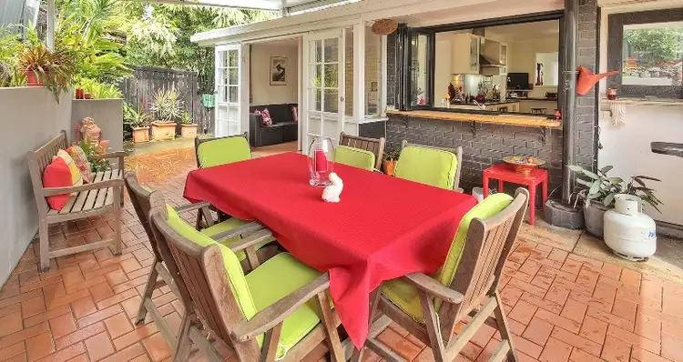 16 Isabella St, Tarragindi QLD 4121